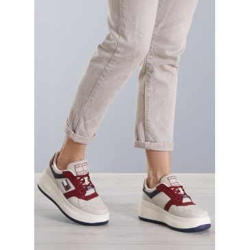 Sneakersy TOMMY JEANS TJW RETRO BASKET FLATFORM EN0EN02429